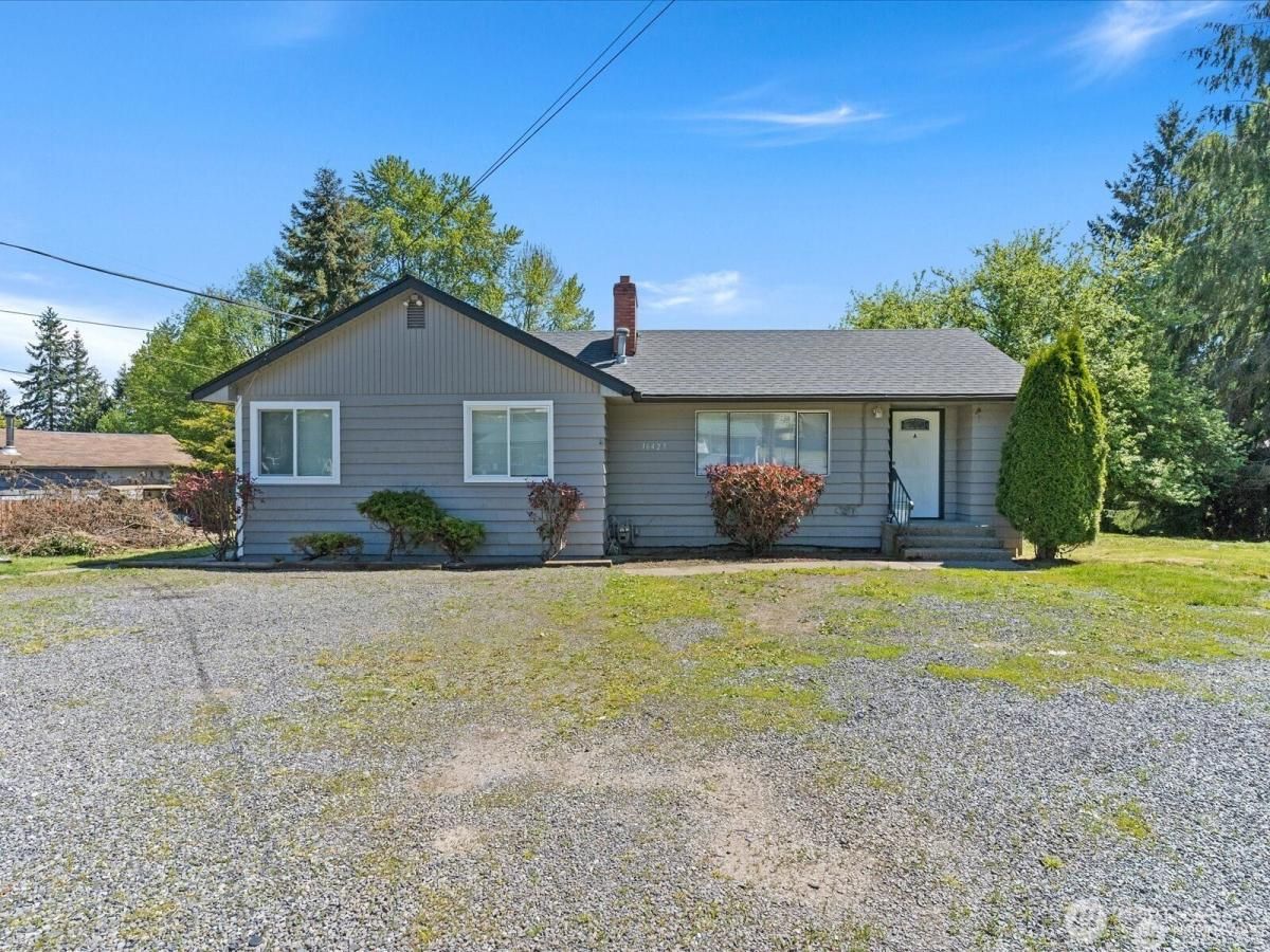 MLS #NWM2404755 image #0