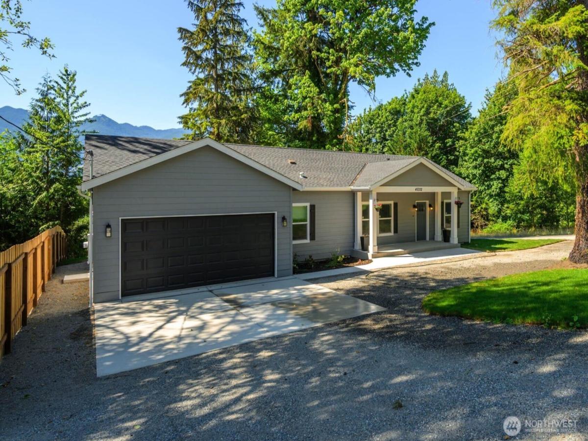 MLS #NWM2405530 image #0