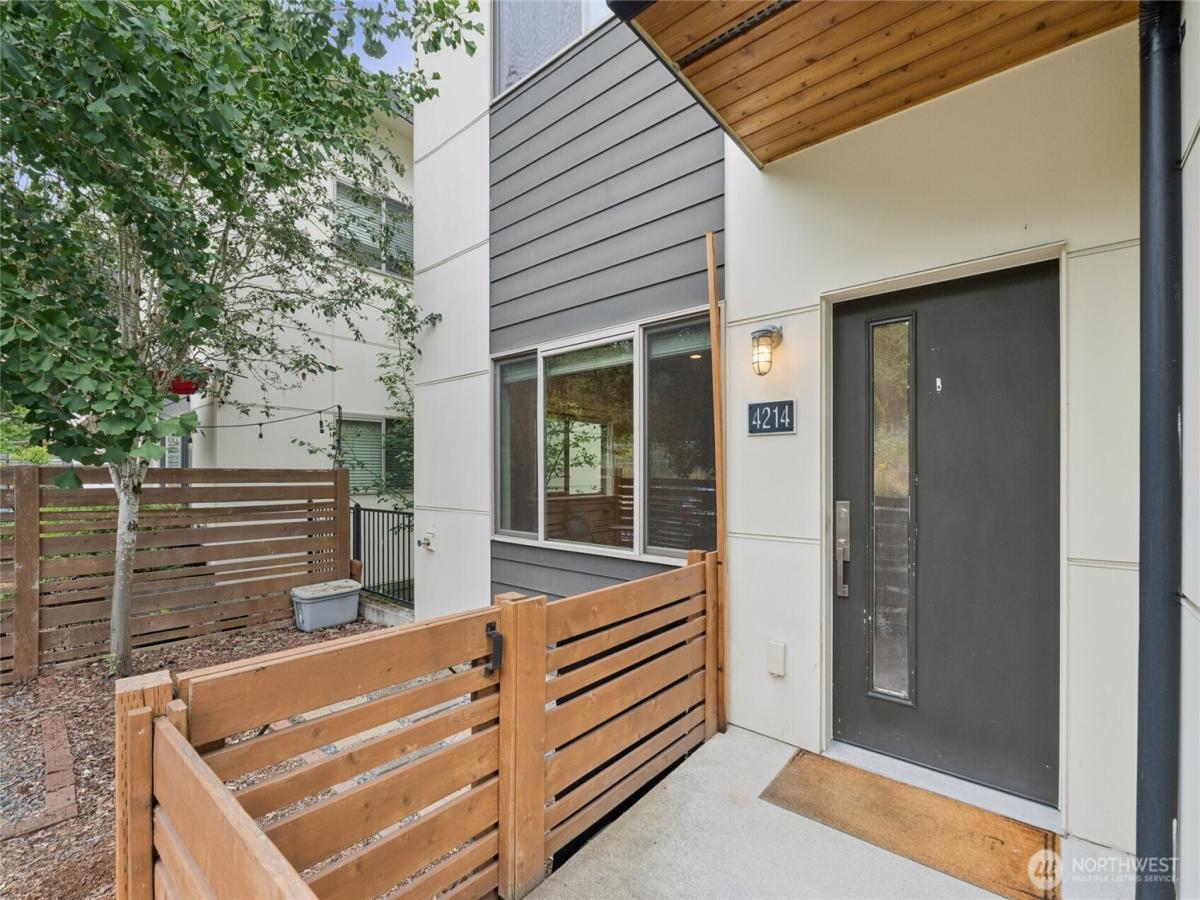 MLS #NWM2405618 image #0