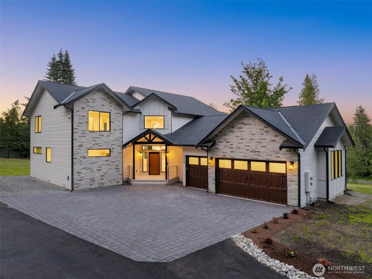 MLS #NWM2405830 image #0