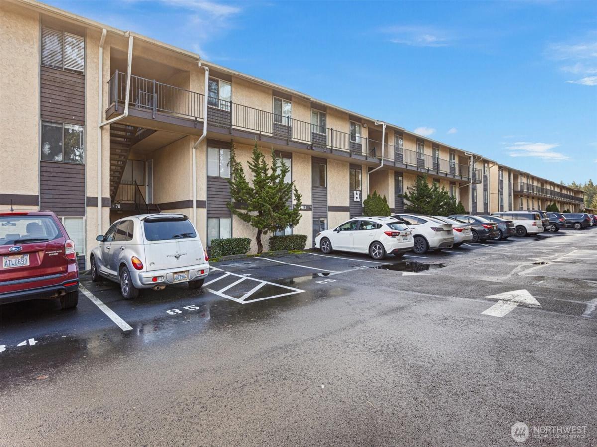 MLS #NWM2405841 image #0