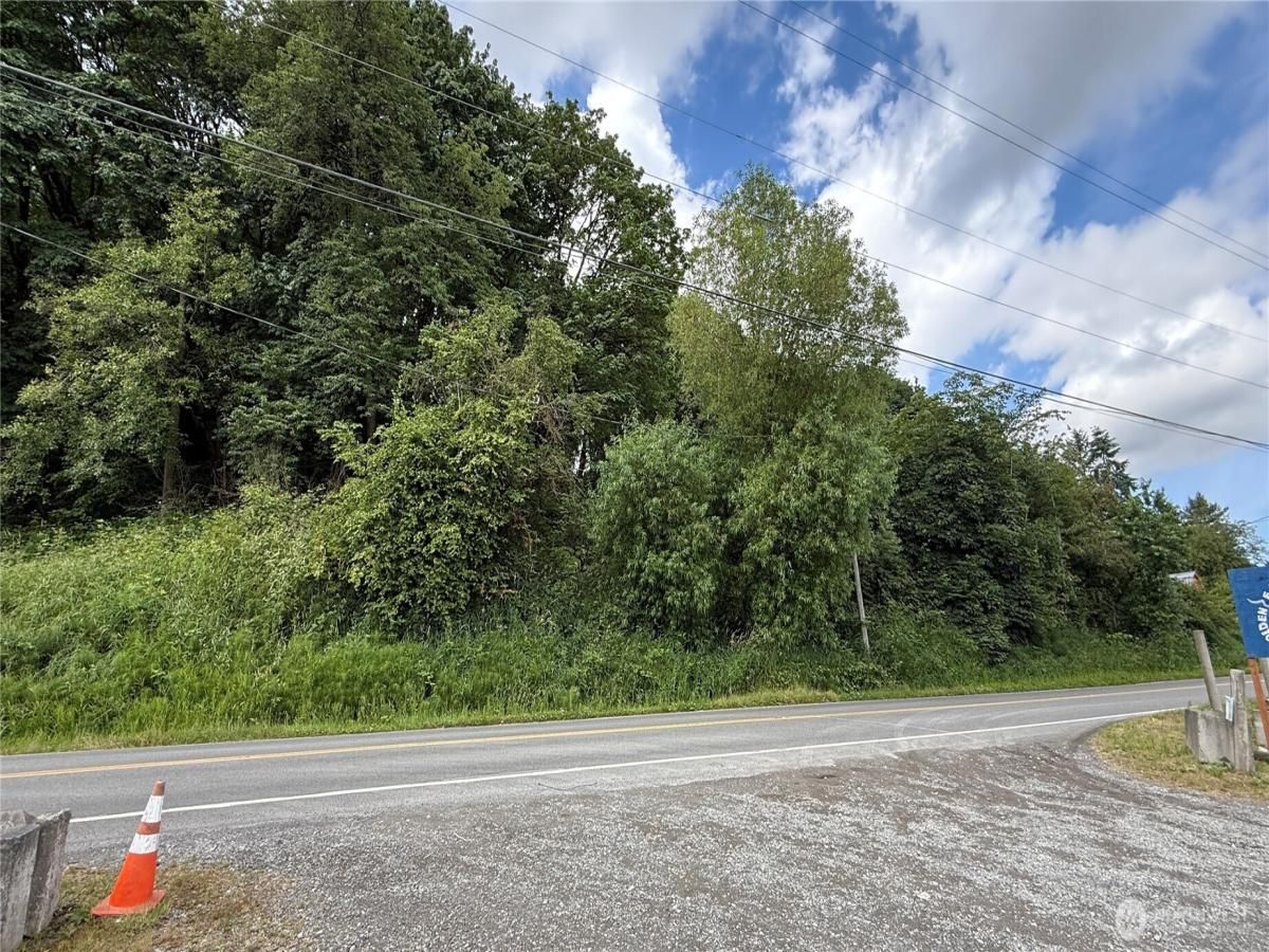 MLS #NWM2406248 image #0