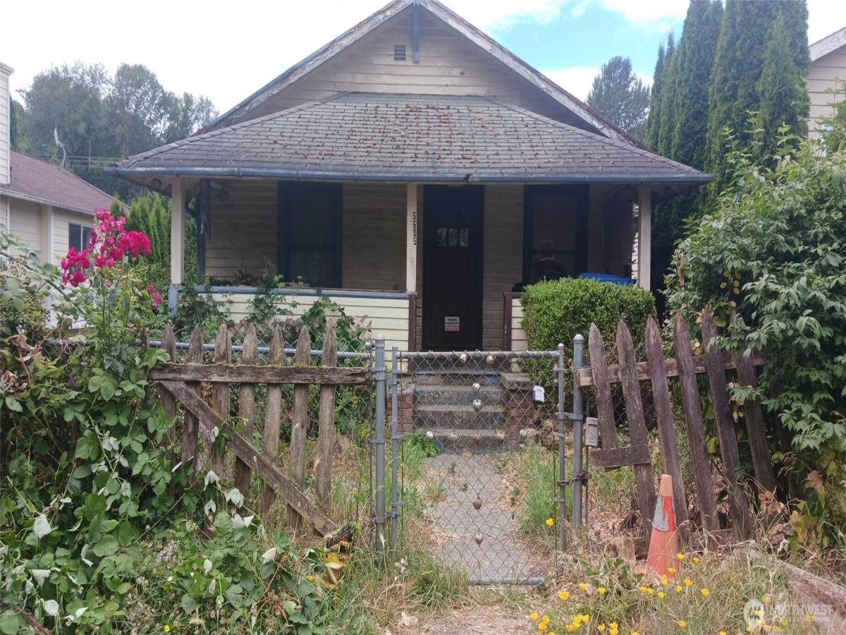MLS #NWM2406423 image #0