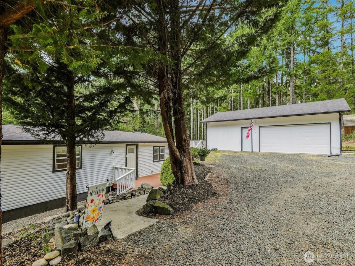MLS #NWM2406491 image #0