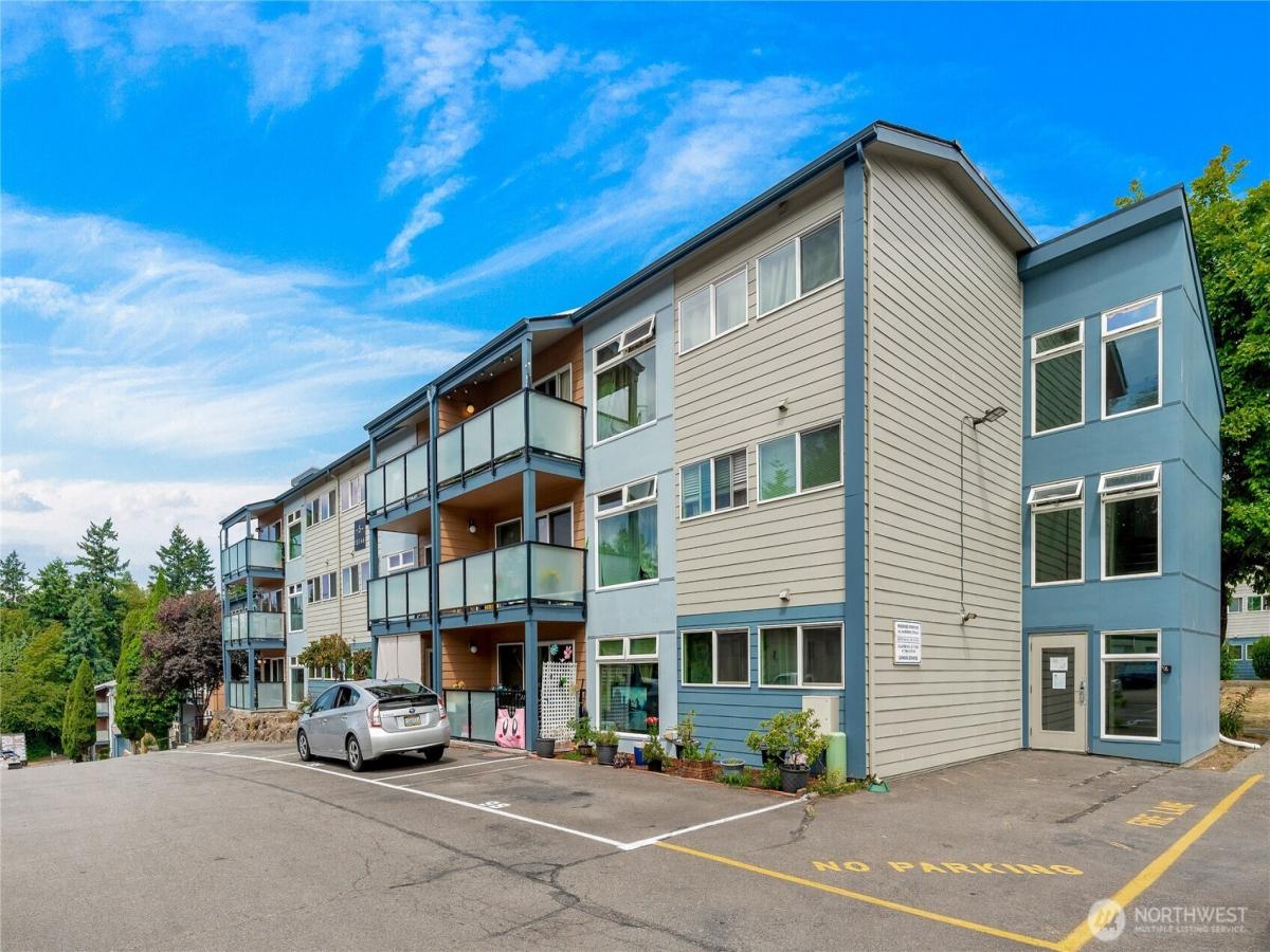 MLS #NWM2406853 image #0