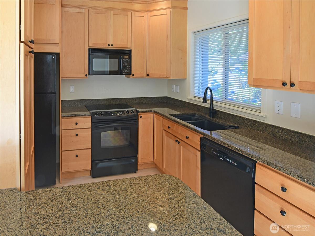 MLS #NWM2406957 image #0