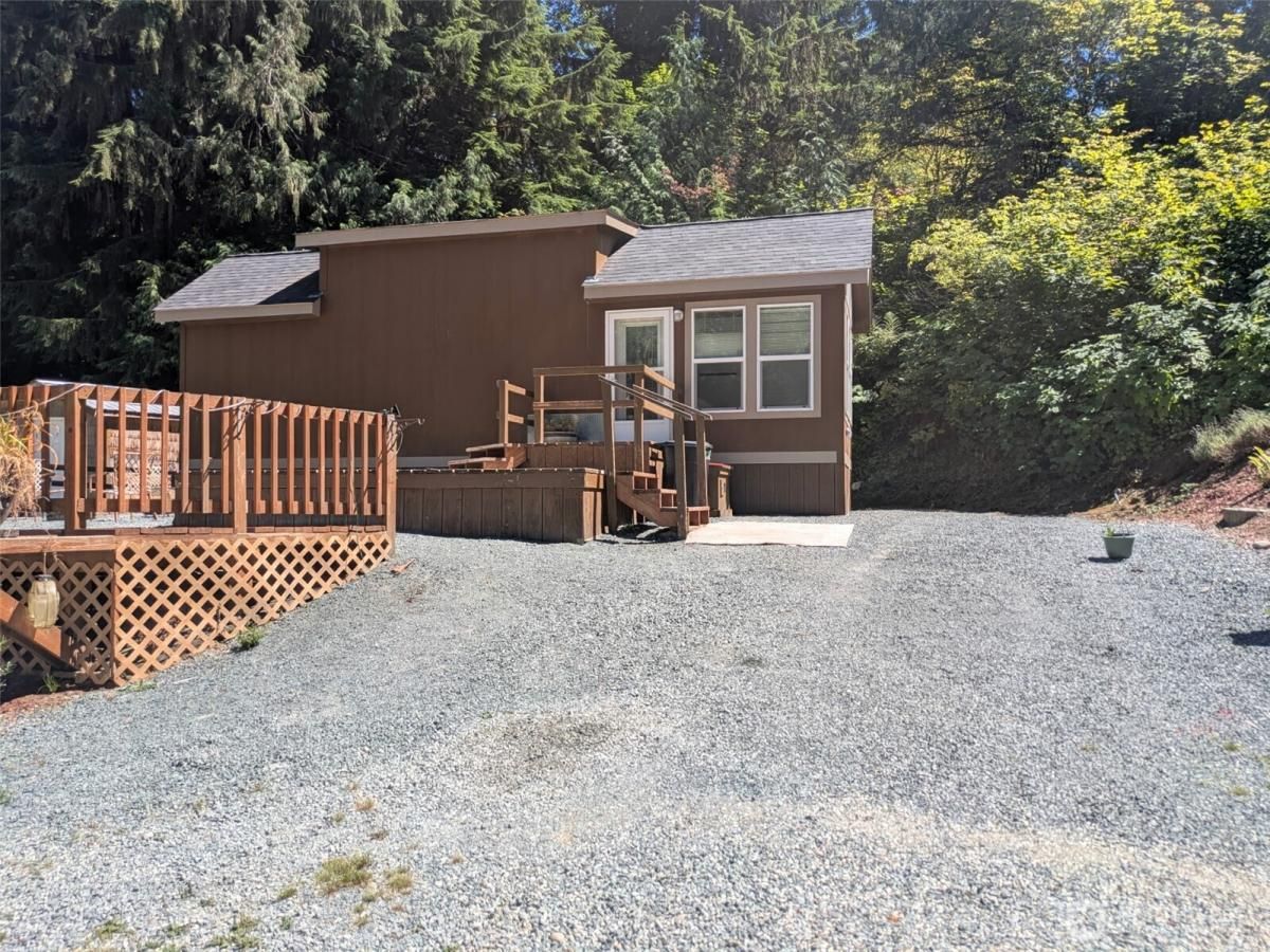 MLS #NWM2407411 image #0