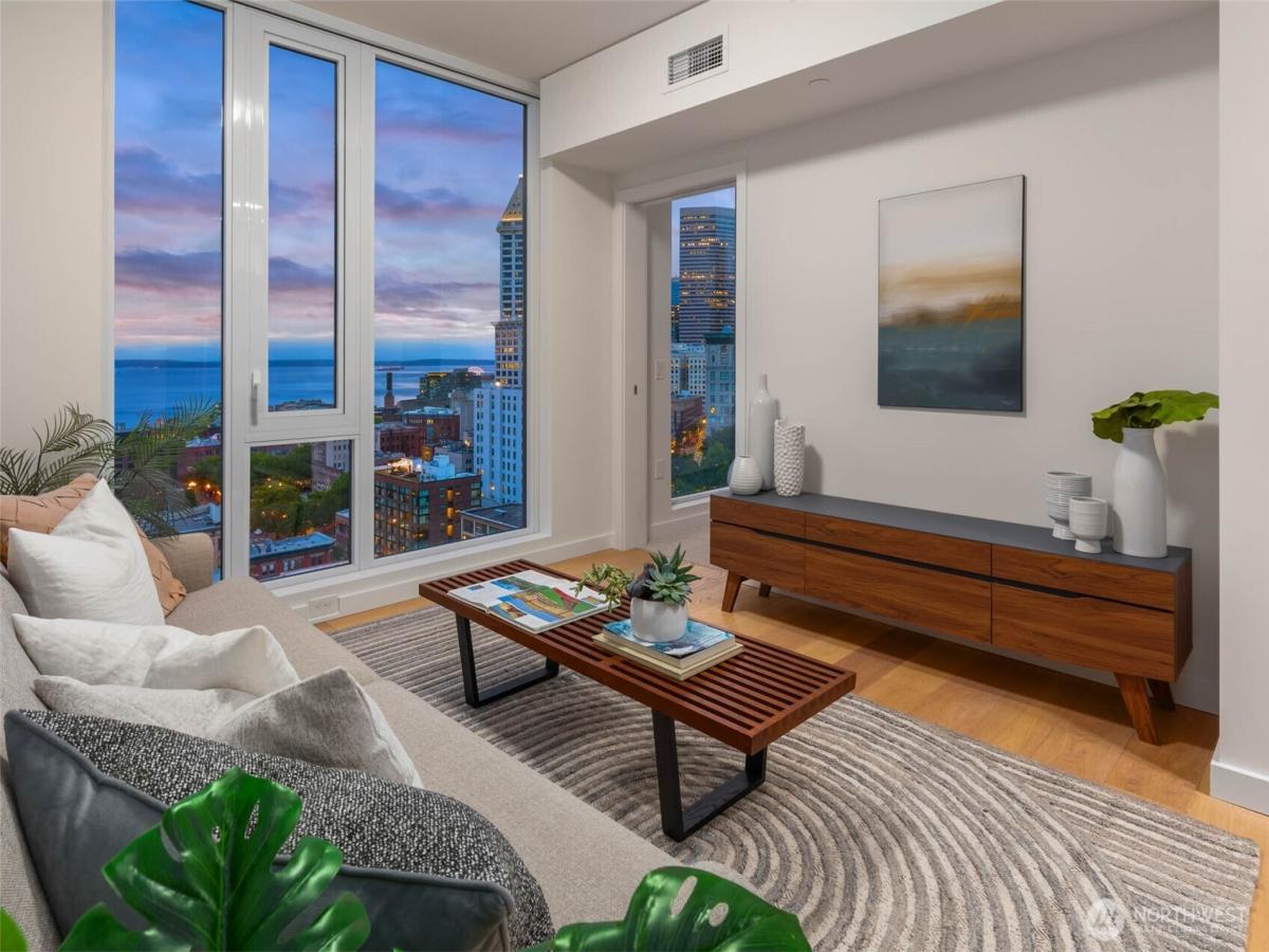 MLS #NWM2407565 image #0