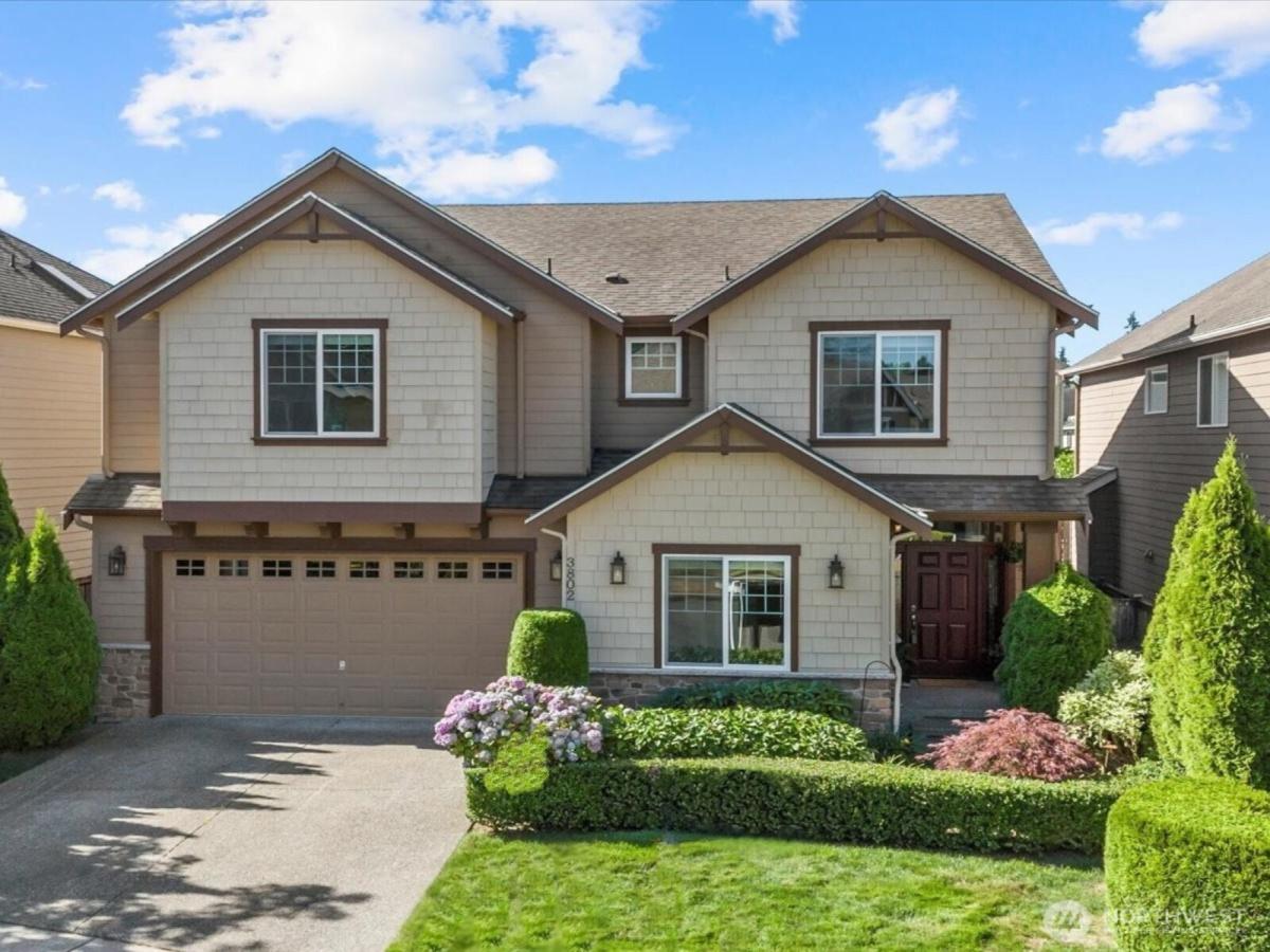 MLS #NWM2407650 image #0
