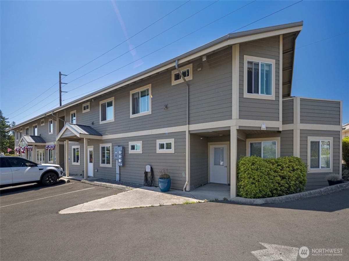 MLS #NWM2408647 image #0
