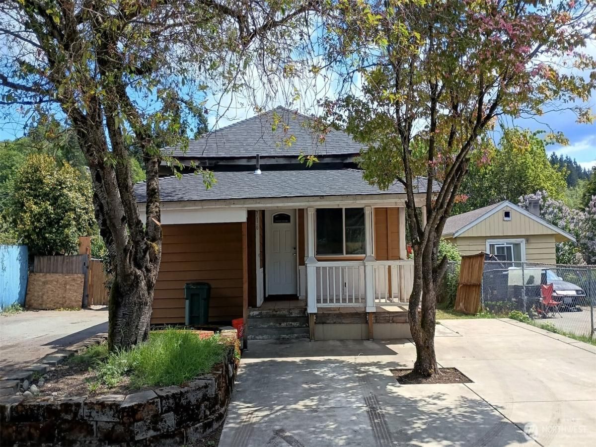 MLS #NWM2408974 image #0