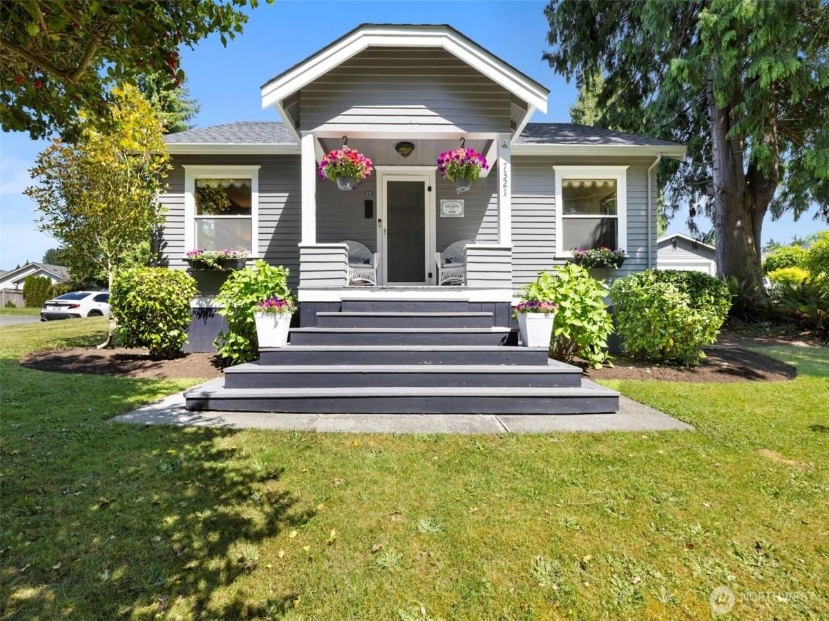 MLS #NWM2409038 image #0