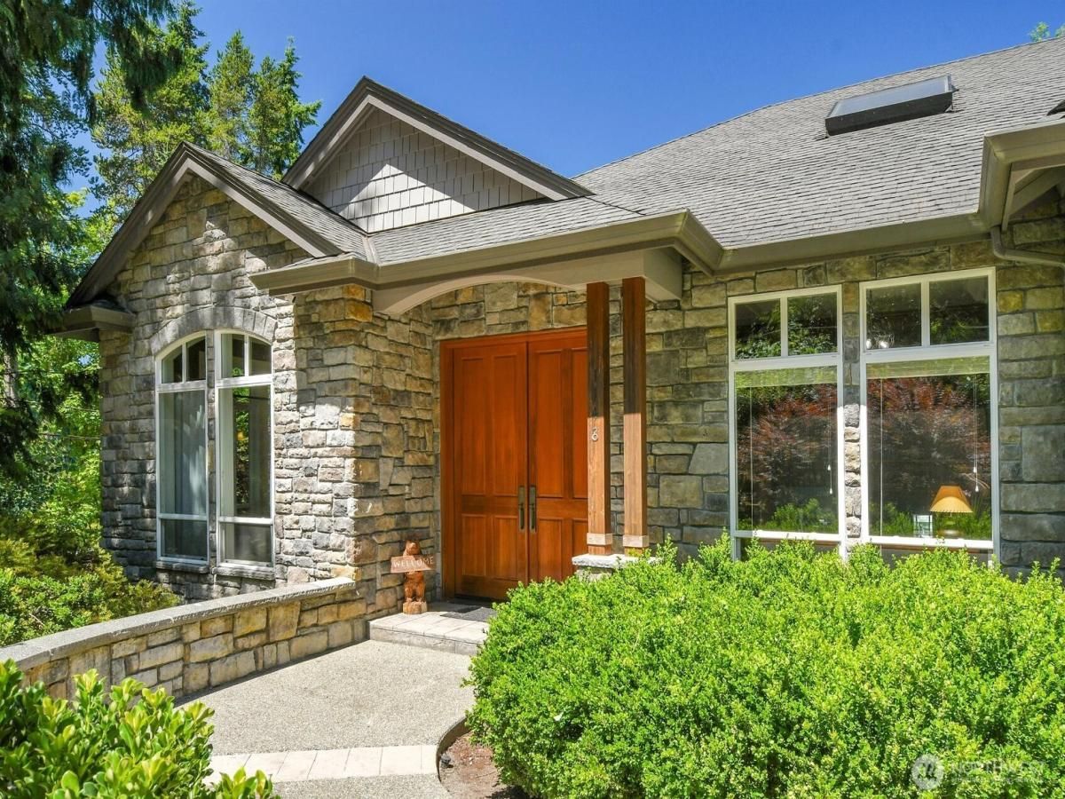 MLS #NWM2409165 image #0