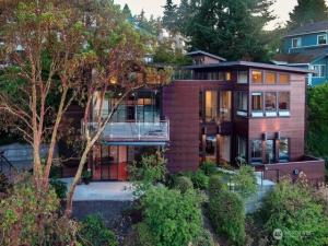 MLS #NWM2409167 image #0