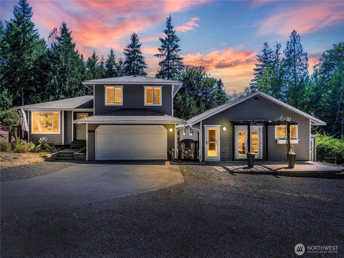 MLS #NWM2409329 image #0
