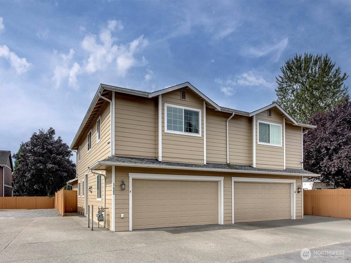 MLS #NWM2409543 image #0
