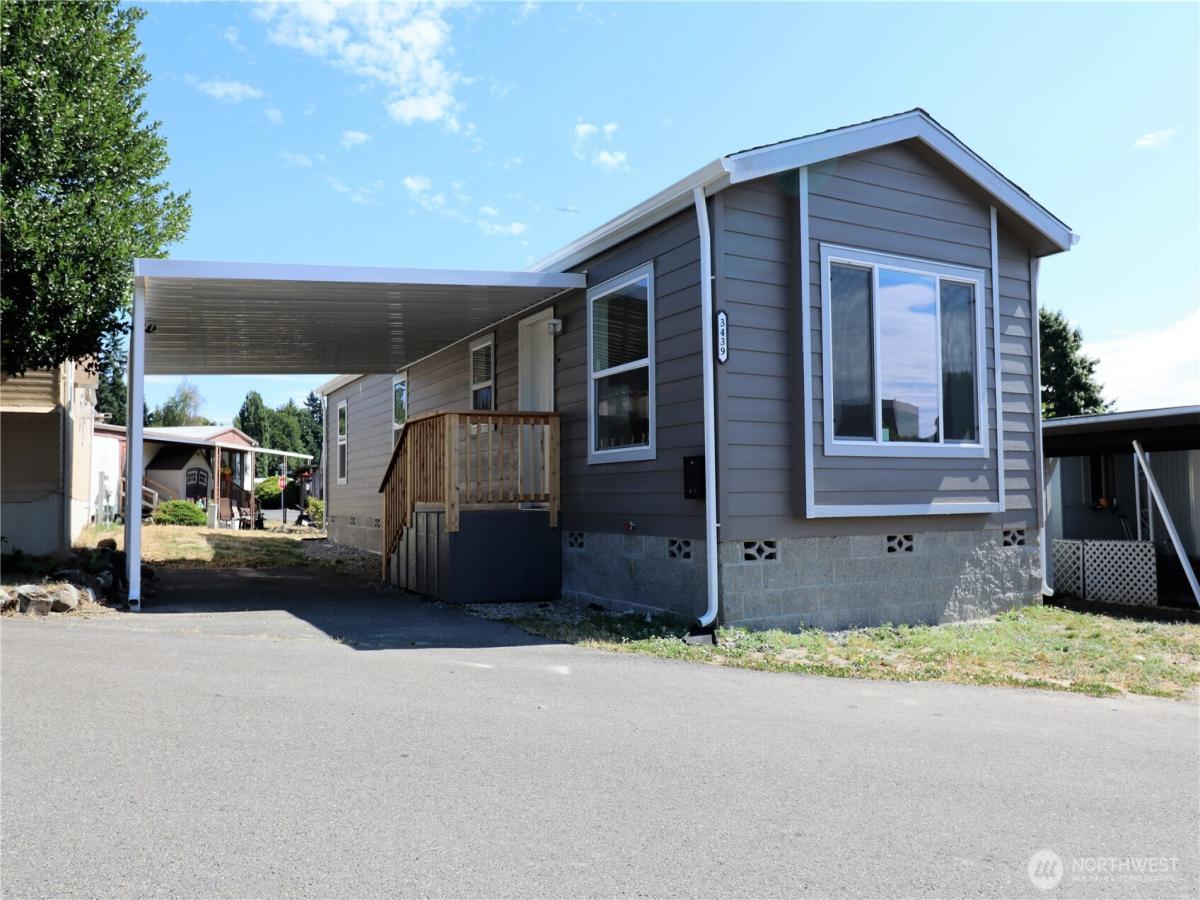 MLS #NWM2409647 image #0