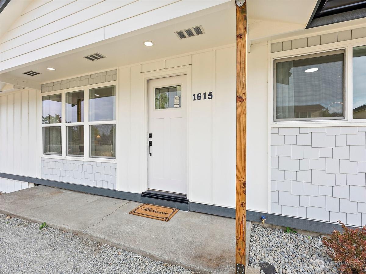 MLS #NWM2410289 image #0