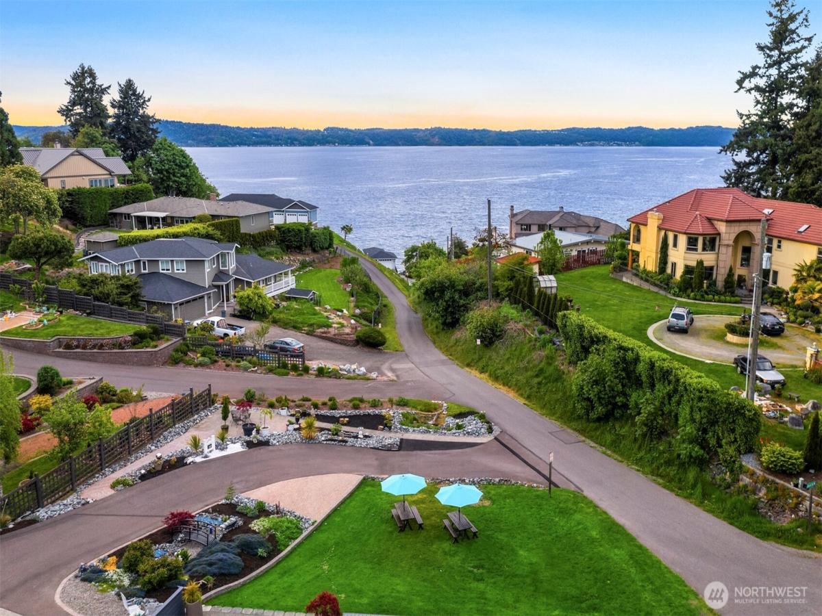 MLS #NWM2410541 image #0