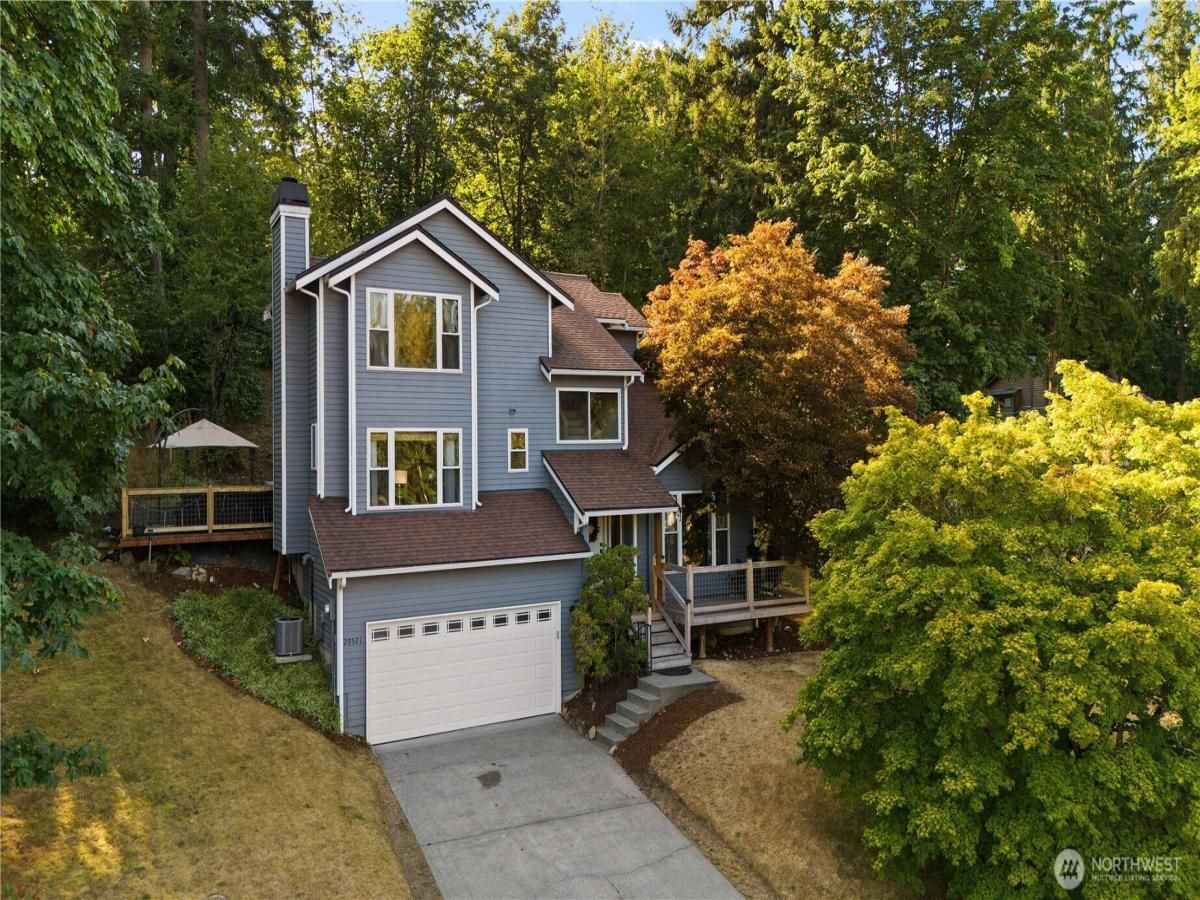 MLS #NWM2412133 image #0