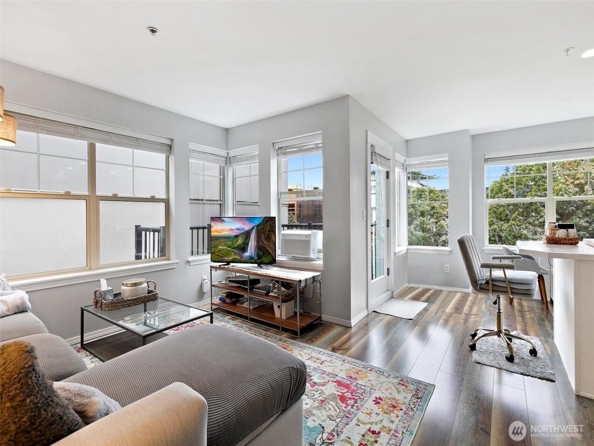 MLS #NWM2412388 image #0