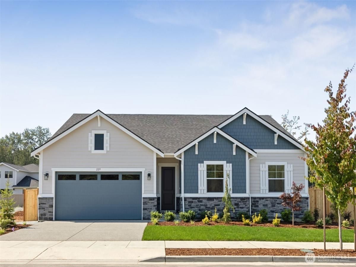 MLS #NWM2412938 image #0
