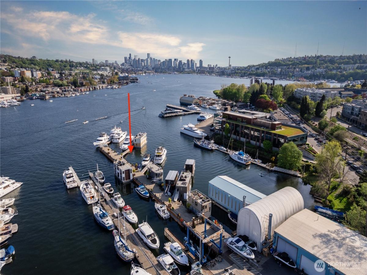 MLS #NWM2413191 image #0