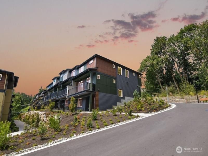 MLS #NWM2413365 image #0