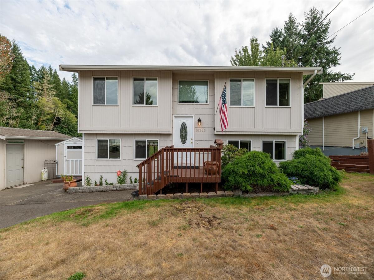 MLS #NWM2413515 image #0