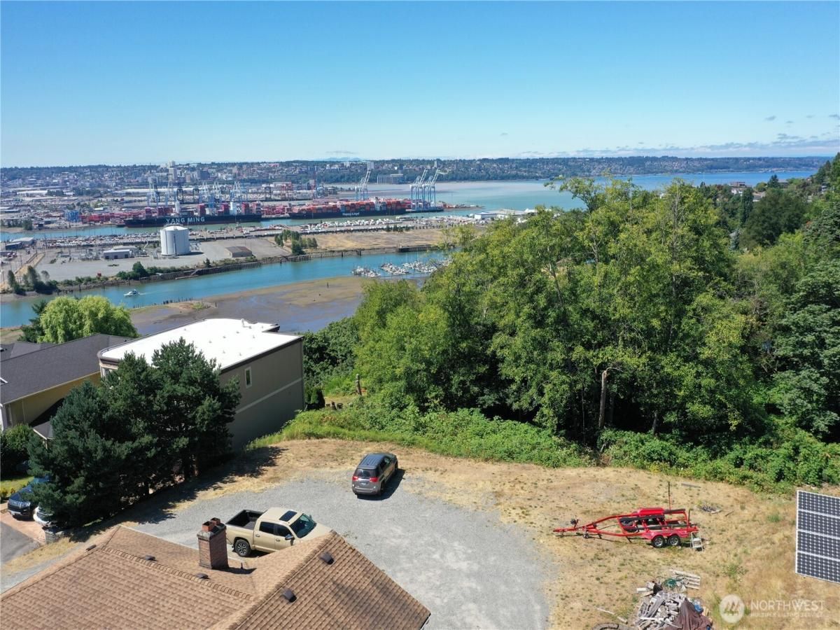 MLS #NWM2413769 image #0