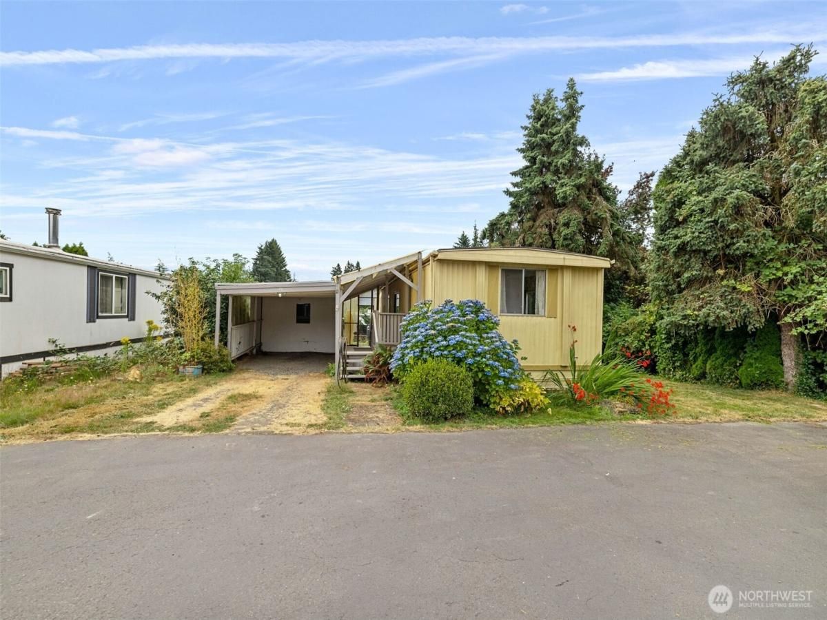 MLS #NWM2413977 image #0