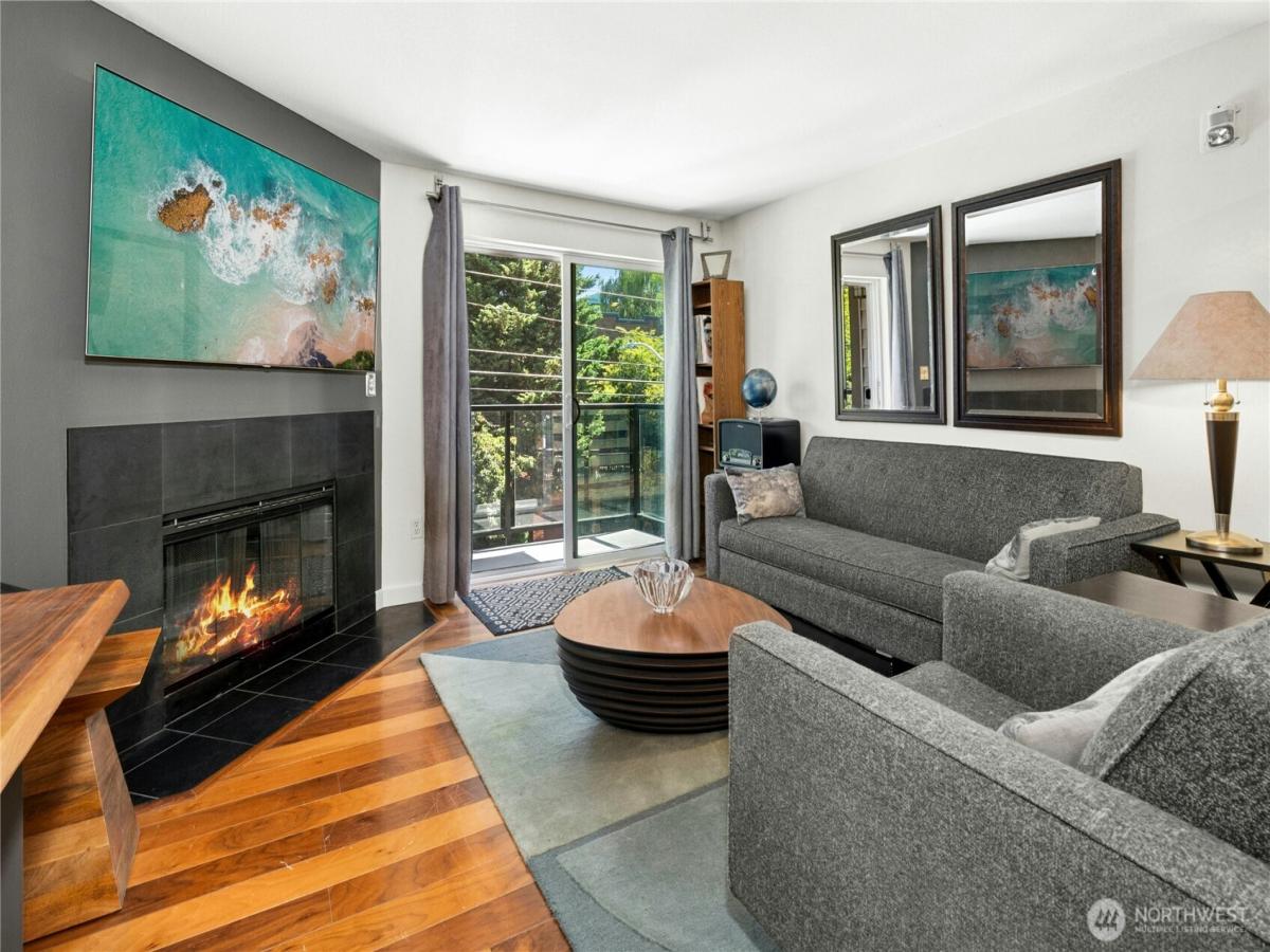 MLS #NWM2414107 image #0