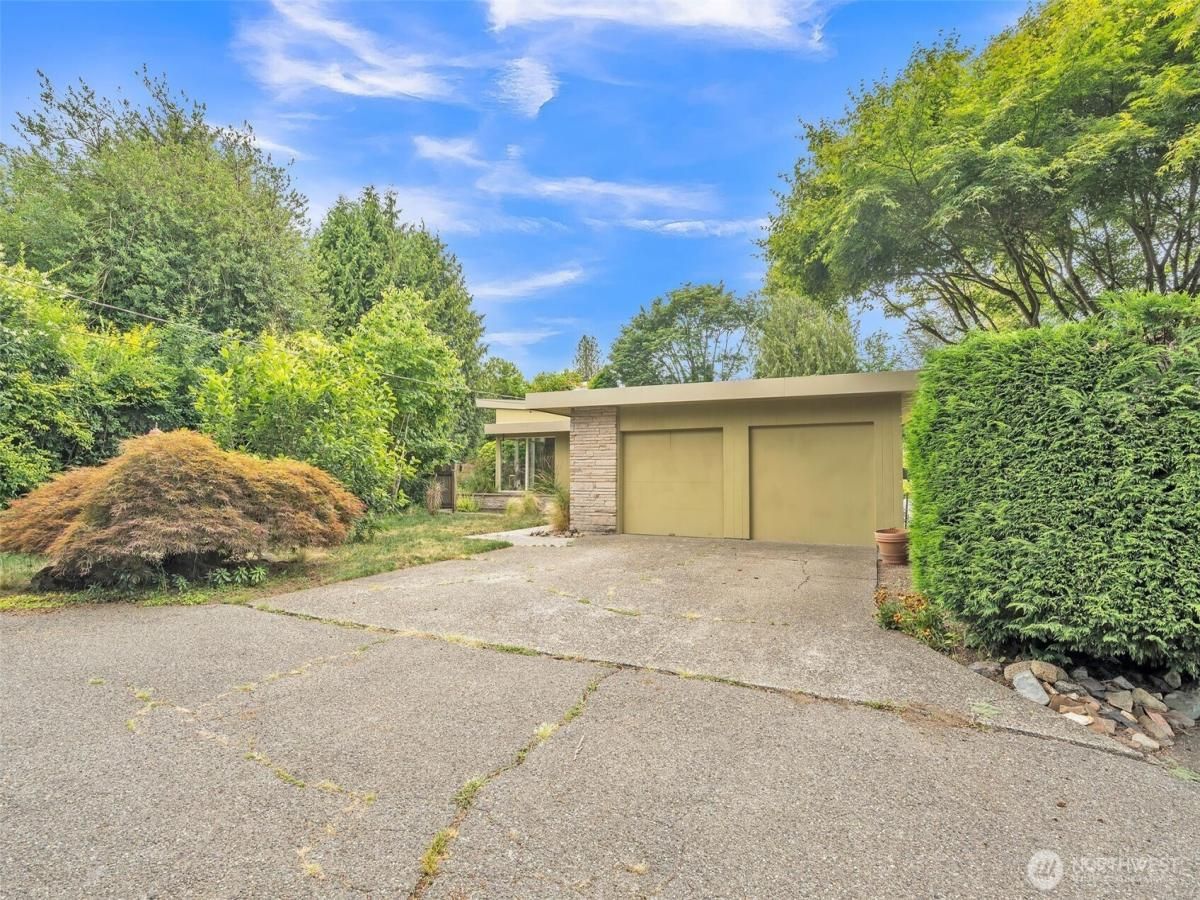 MLS #NWM2414433 image #0