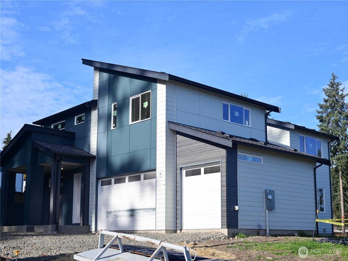 MLS #NWM2414734 image #0