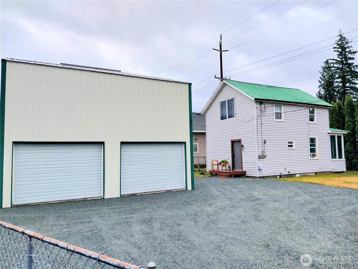 MLS #NWM2414766 image #0