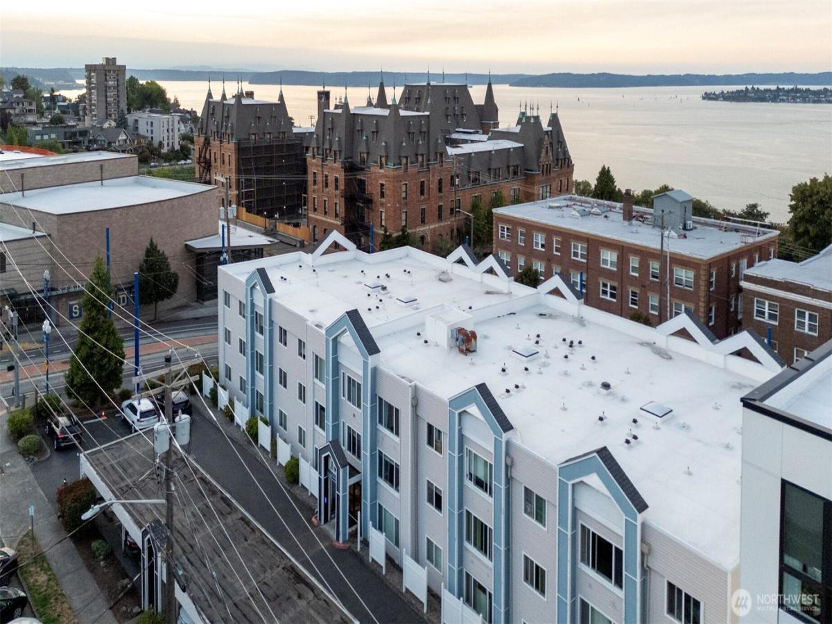 MLS #NWM2415043 image #0