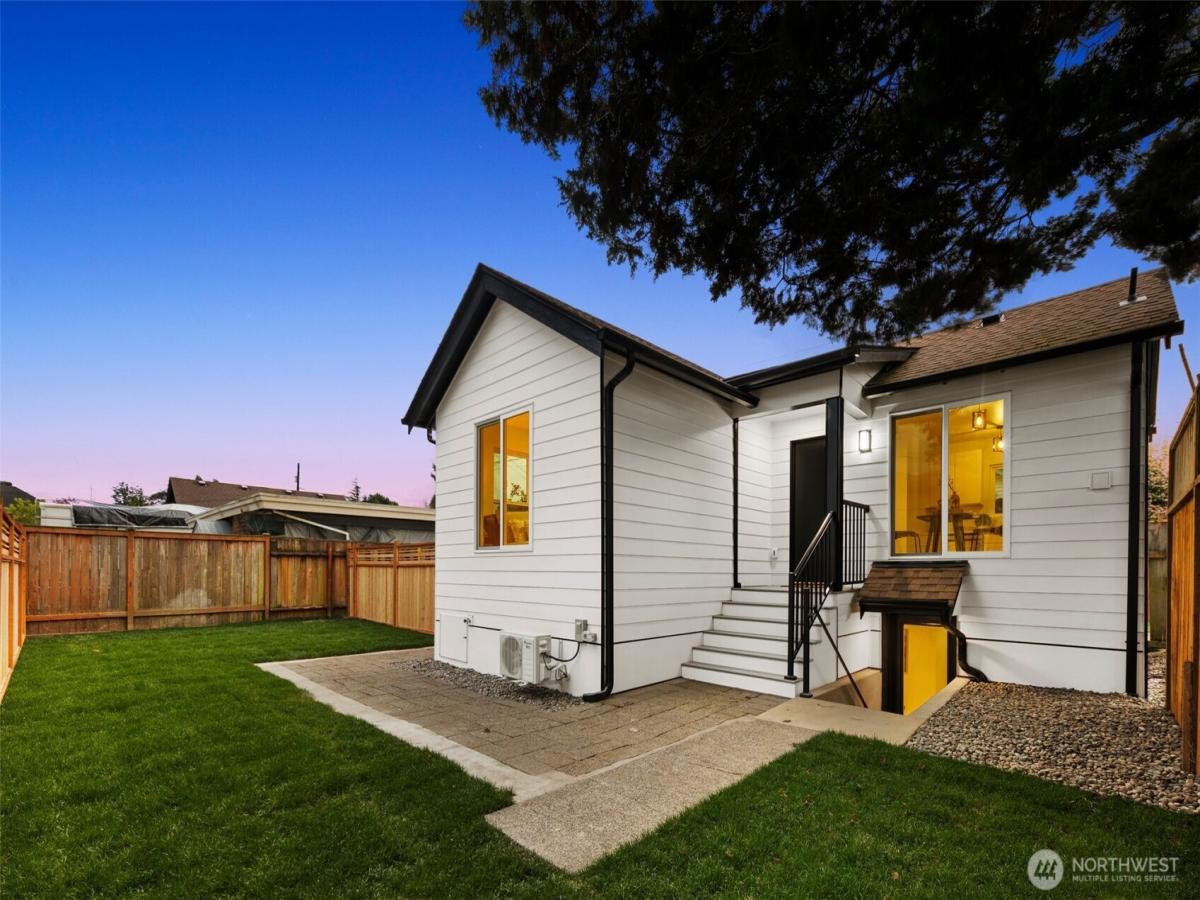 MLS #NWM2415087 image #0