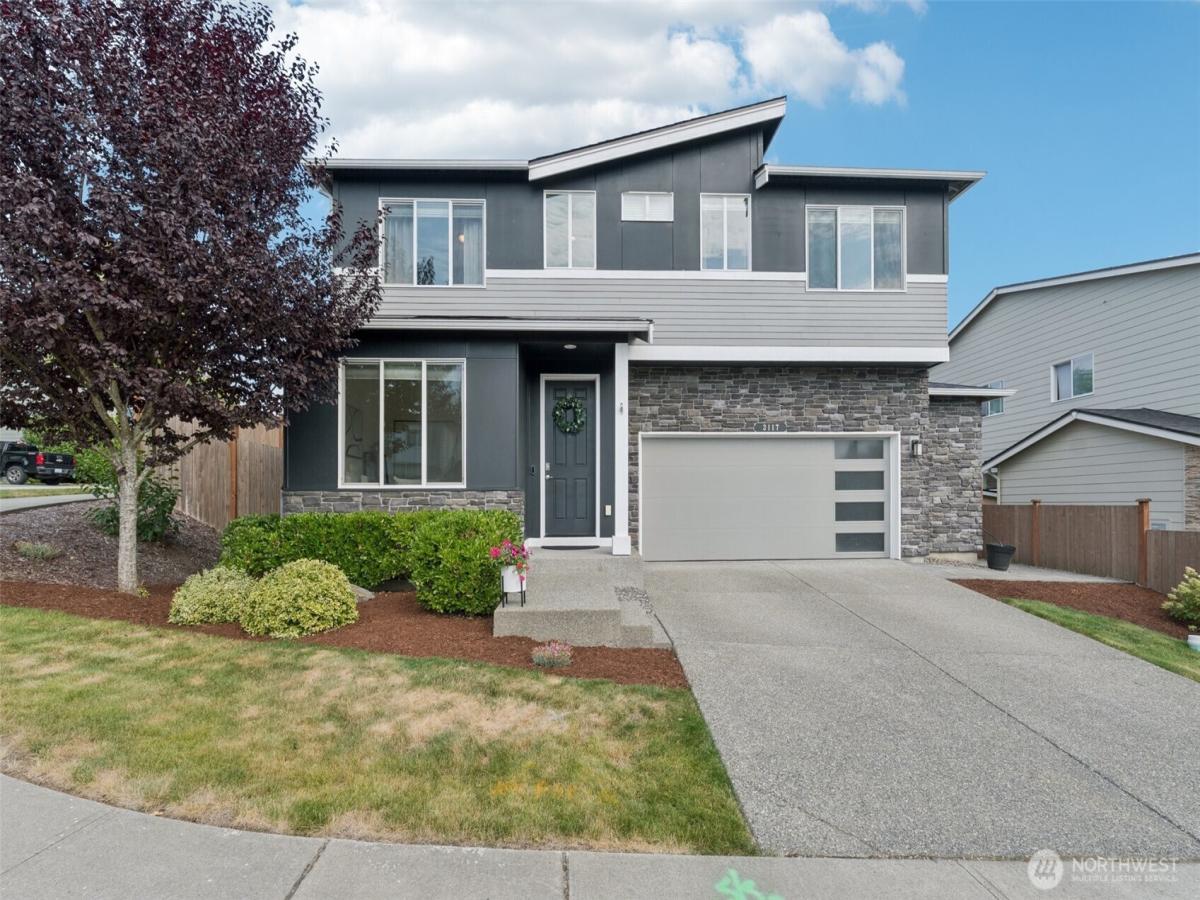 MLS #NWM2415423 image #0