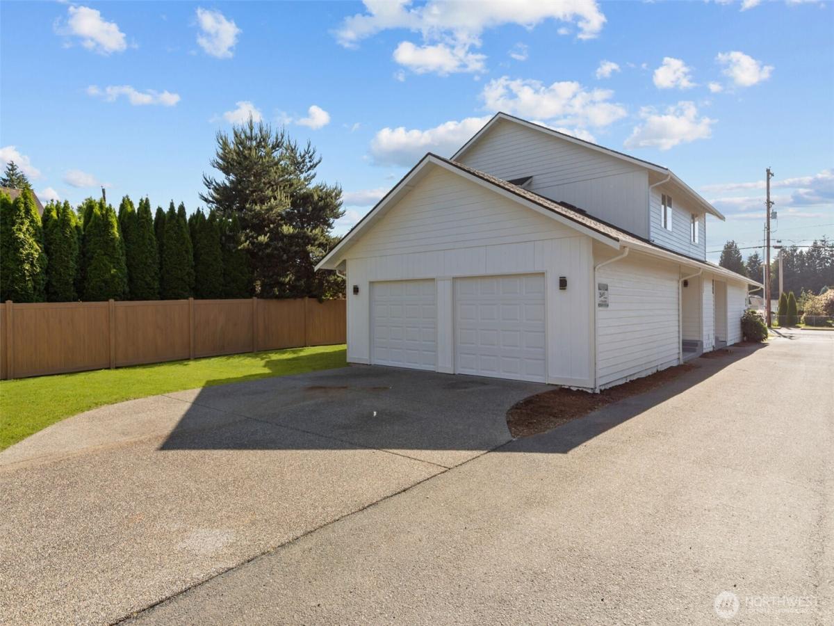 MLS #NWM2415445 image #0