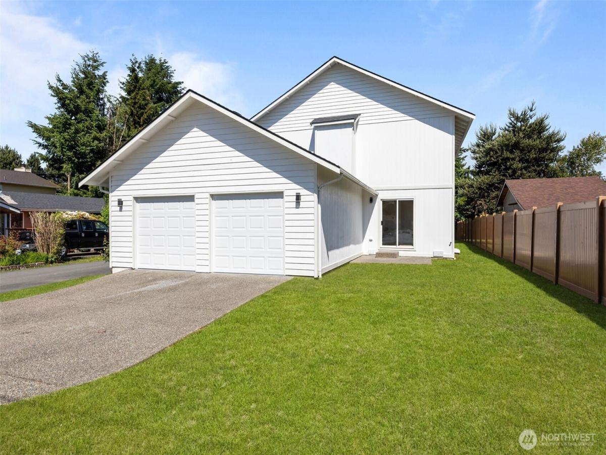 MLS #NWM2415449 image #0
