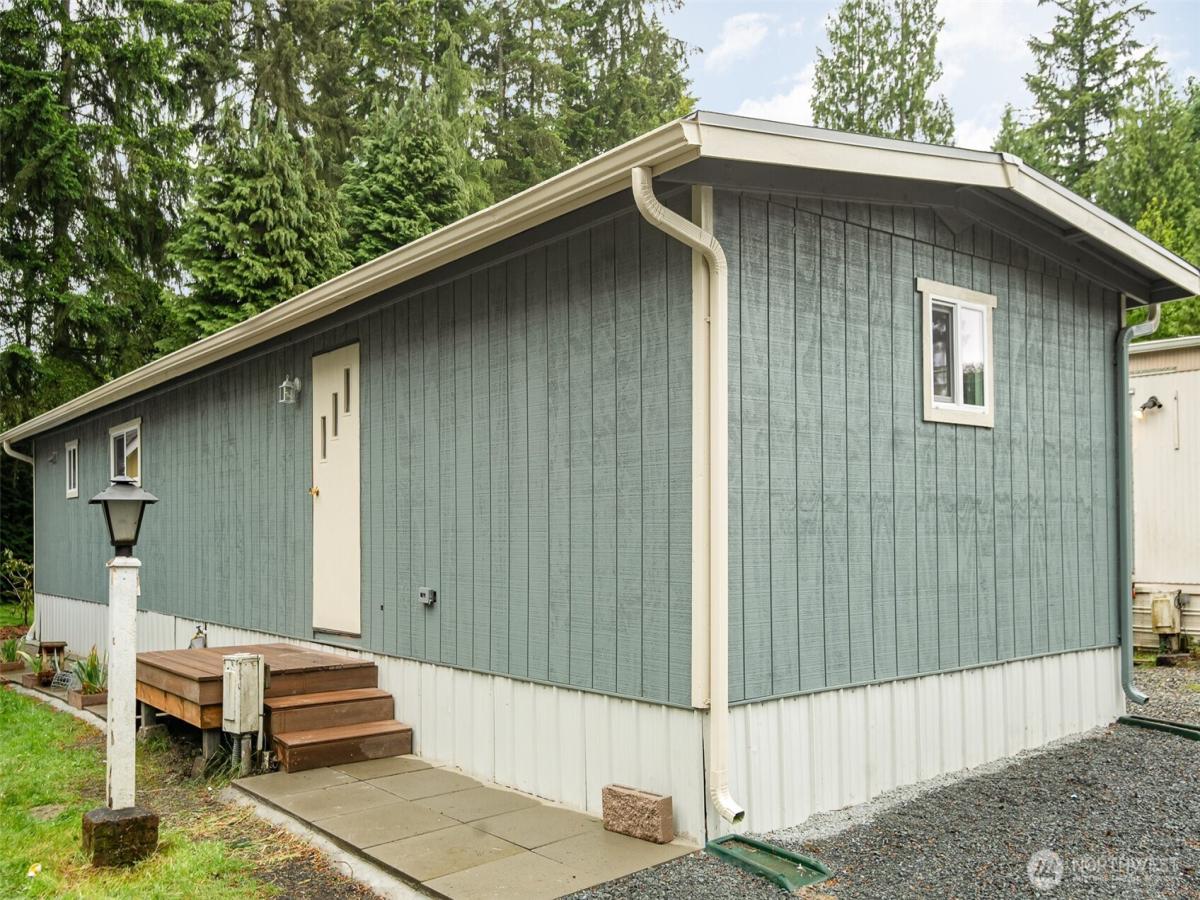 MLS #NWM2415850 image #0