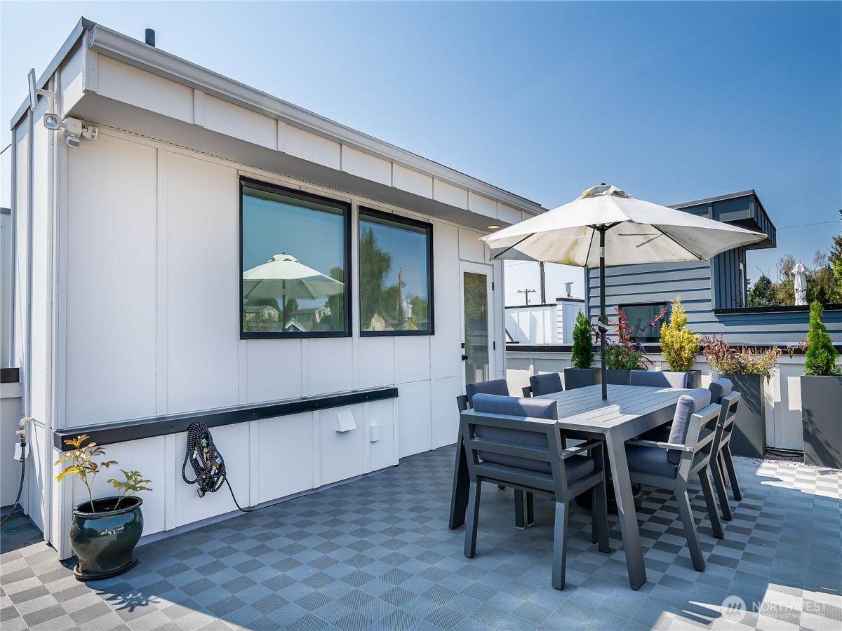 MLS #NWM2415880 image #0