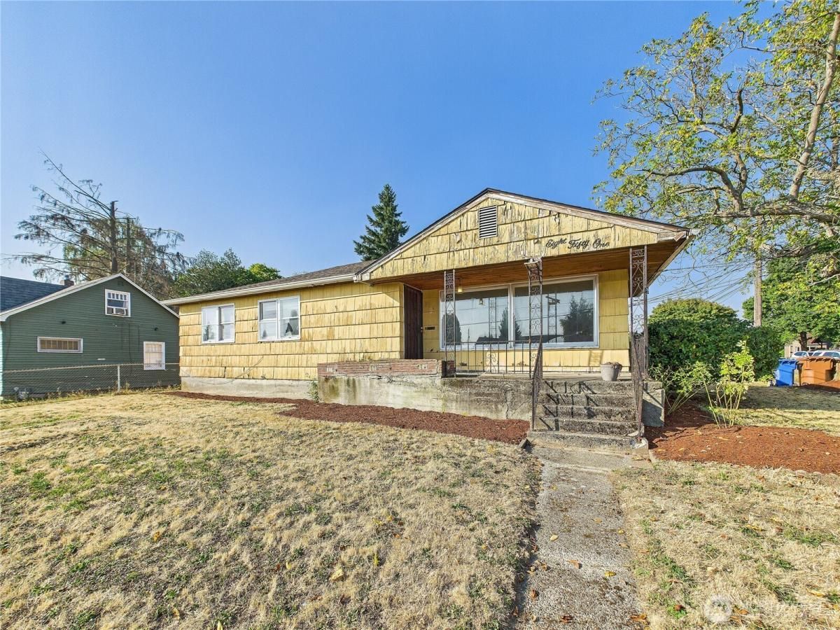 MLS #NWM2415992 image #0