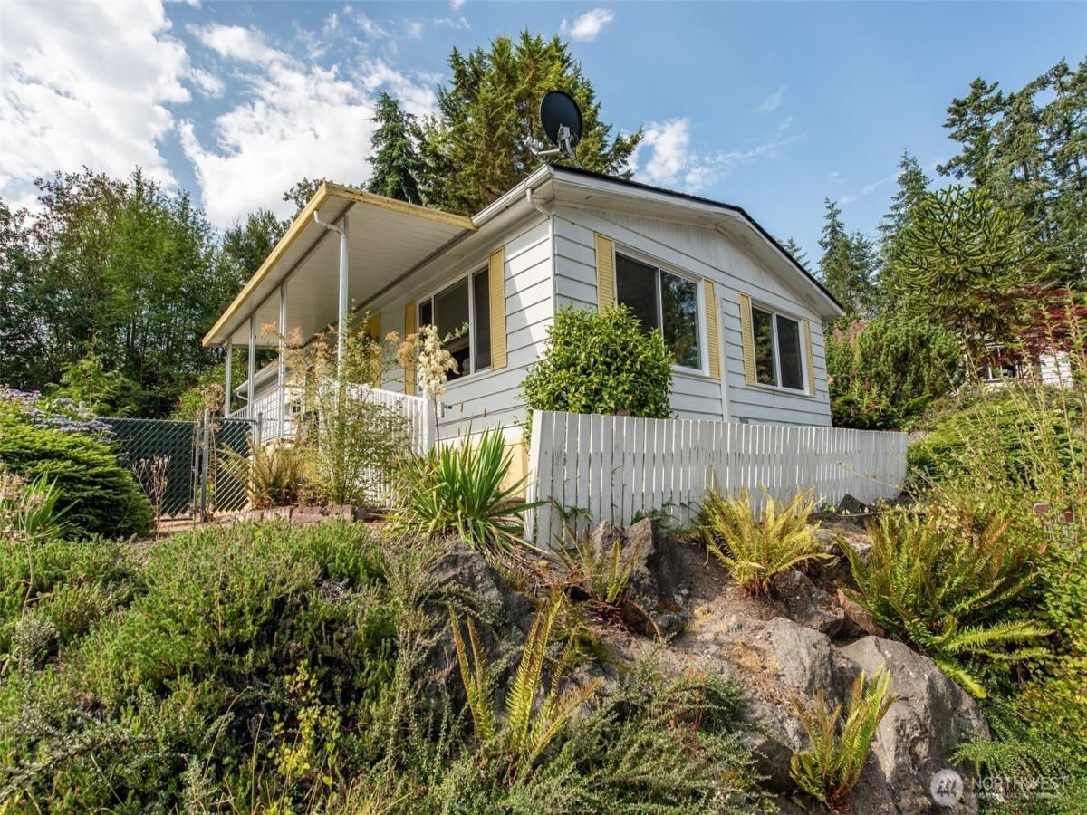 MLS #NWM2416075 image #0