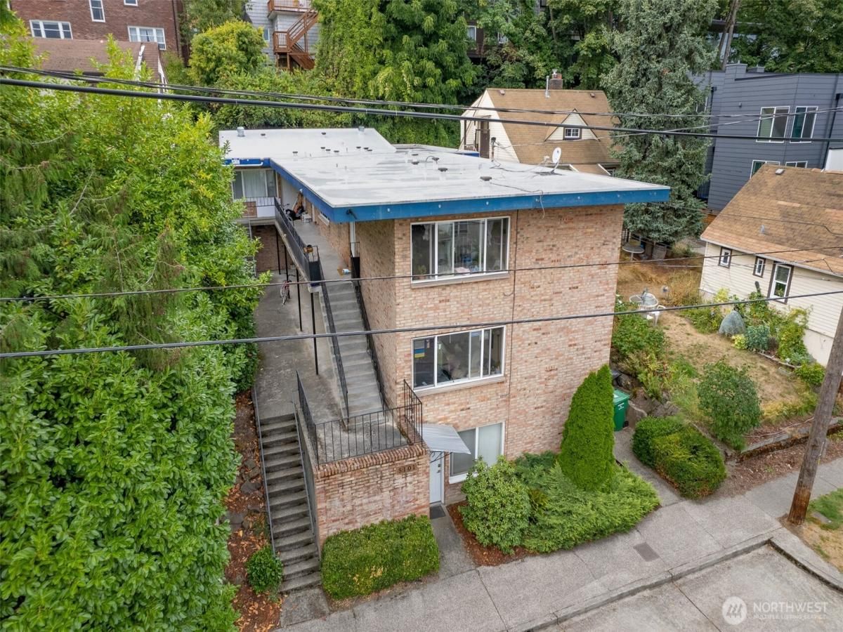 MLS #NWM2416232 image #0