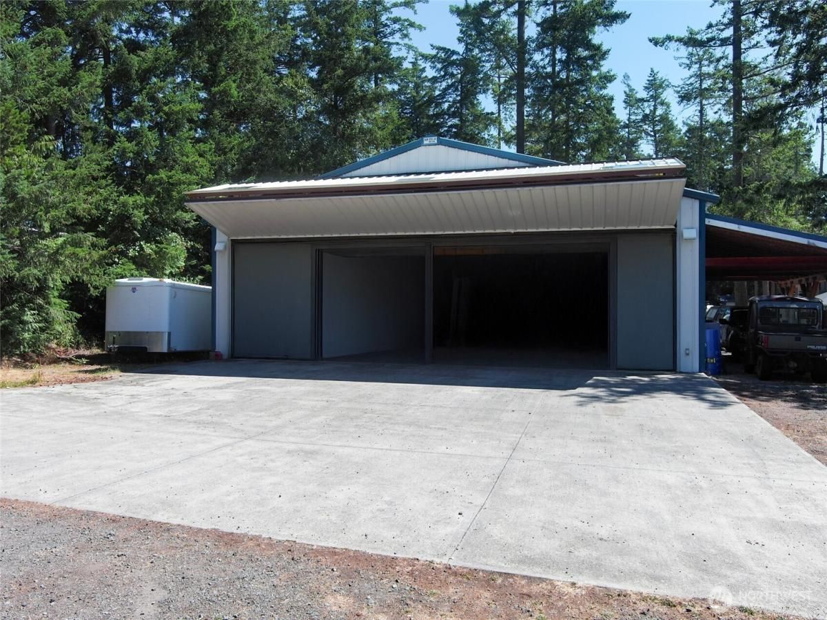 MLS #NWM2416524 image #0