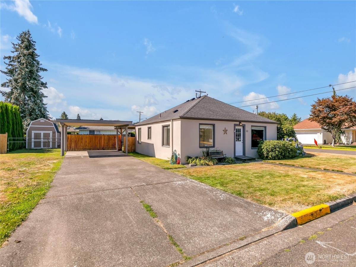 MLS #NWM2416600 image #0