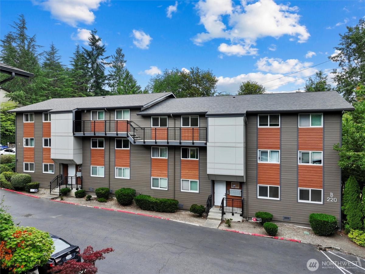 MLS #NWM2416660 image #0