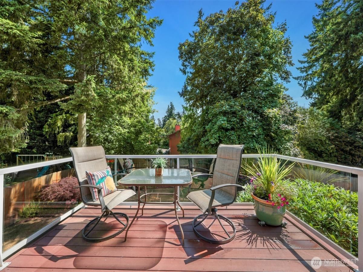 MLS #NWM2416693 image #0