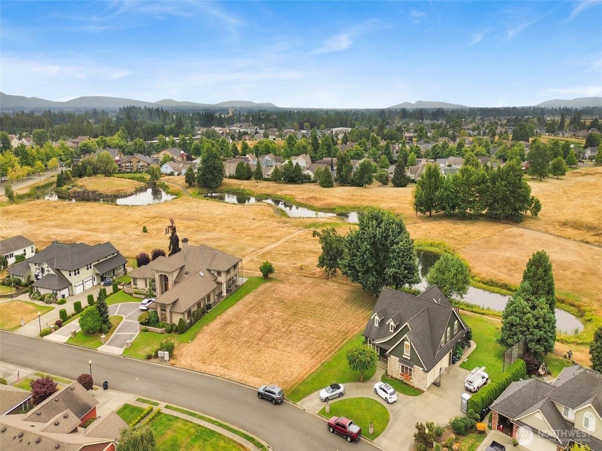 MLS #NWM2416980 image #0